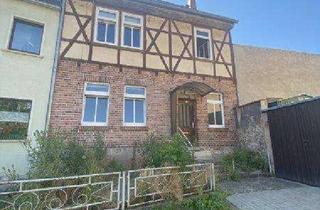 Einfamilienhaus kaufen in Steinweg 40, 99994 Schlotheim, Reiheneckhaus mit Anbau, Innenhof und Entwicklungspotential in Schlotheim