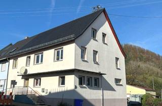 Anlageobjekt in 73529 Schwäbisch Gmünd, Doppelhaushälfte mit 2 vermieteten Wohneinheiten und Ausbaupotential - Garage und Stellplatz