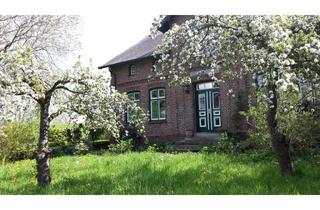 Bauernhaus kaufen in 25436 Neuendeich, PREIS !Leben am Deich - Idyllisches, familiengerechtes Bauernhofhaus von 1876 mit großem Apfelgarten