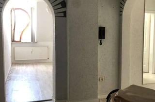 Wohnung mieten in Heinrichstr 21, 45964 Gladbeck, Stadtnah! Schöne 2,5-Raum Dachgeschoss-Wohnung