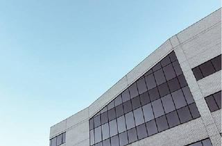 Gewerbeimmobilie kaufen in 71272 Renningen, Beb. Grundstück mit Wohn-/Bürohaus und Gewerbehalle in Renningen/Stuttgart zu verkaufen