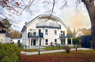 Wohnung kaufen in Donarweg 20, 81739 München, Wohn-Fühlen: Traumhafte 4-5-Zimmer Gartenwohnung inkl. Souterrain Hobbyraum und 3 Bädern