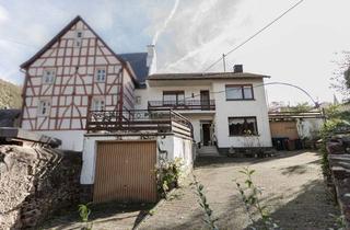 Haus kaufen in 56821 Ellenz-Poltersdorf, Ein Haus für die ganze Familie - mit 2 Terrassen, Balkon und Garage in hochwassersicherer Lage