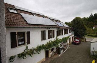 Haus kaufen in 67749 Offenbach-Hundheim, Schönes Zweifamilienhaus mit 2 Garagen, Nebengebäude und Garten zu verkaufen