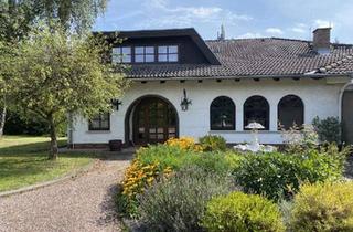 Villa kaufen in Xxx 1111, 96450 Zentrum, Geräumige, preiswerte und gepflegte 9-Raum-Villa mit luxuriöser Innenausstattung im Raum Coburg