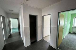 Wohnung mieten in Talweg 25, 29229 Celle, Renovierungsbedürftige 5-Zimmer Whg - 2 Kaltmieten Erlass