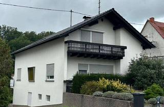 Haus kaufen in 66701 Beckingen, Beckingen, freist. 2-FH mit großem Grundstück und Bachlauf