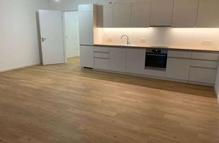 Wohnung mieten in Seegefelder Weg 466, 13591 Staaken, Geräumige 3-Zimmer-Wohnung mit Südbalkon und Einbauküche zum Erstbezug!