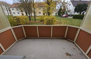 Wohnung mieten in Straße Des Friedens 83, 06217 Merseburg, Ruhige 2-Zimmer-Wohnung mit Balkon und Gartenblick