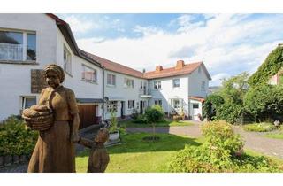 Haus kaufen in 36452 Empfertshausen, RESERVIERT: Zweifamilienhaus mit Ausbaupotential und Nebengebäuden in Empfertshausen