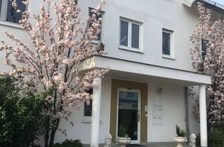 Wohnung kaufen in 89257 Illertissen, Provisionsfrei!!! Sonnige 4-Zi. Wohnung und schöne 2-Zi. Wohnung mit Garten und Terrasse