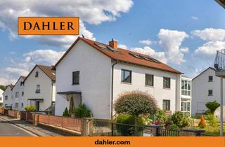Haus kaufen in 63796 Kahl am Main, Exklusives Südgrundstück: Stilvolles Mehrparteienhaus mit Wintergarten und ausgebautem Dachgeschoss