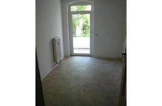 Wohnung mieten in 09131 Chemnitz, Großzügige 2-Zimmer mit Laminat, Wannenbad und Balkon in ruhiger Lage!