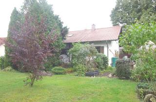 Haus kaufen in 94099 Ruhstorf, Wohnhaus mit schönem eingewachsenen Garten in Ruhstorf - zentrumsnah