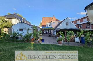 Villa kaufen in 27721 Ritterhude, Preis erneut deutlich reduziert ! Große Stadtvilla mit viel Platz & Potenzial, TRAUM-Garten