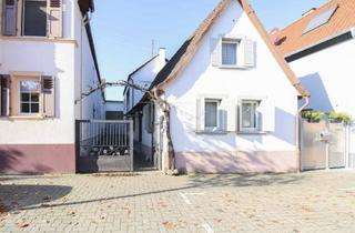 Haus kaufen in Hauptstraße 13, 76879 Hochstadt, Viel Platz für viel Liebe: Familienglück mit großem Garten und Möglichkeiten zur Neugestaltung