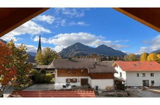 Wohnung kaufen in 83324 Ruhpolding, Herrliche Dachgeschosswohnung mit zwei Balkonen in sonniger Lage