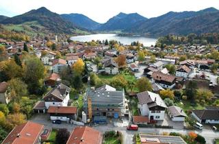 Wohnung kaufen in 83727 Schliersee, EG-Wohnung mit 220 m² Garten | Tiefgarage & Aufzug | ORTERER28
