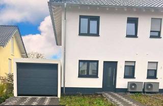 Doppelhaushälfte kaufen in 53881 Euskirchen, Euskirchen-Kirchheim: fertige Neubau-Doppelhaushälfte mit Garten und Garage! 360° Begehung