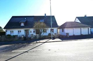 Doppelhaushälfte kaufen in 96450 Coburg, DHH im Heimatring mit Doppelgarage und großem Garten