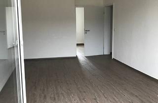 Wohnung mieten in Schulstrasse, 18519 Miltzow, Bald verfügbar!!! Modern renovierte 3-Raum-Wohnung mit Balkon