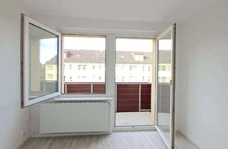 Wohnung mieten in Schulstrasse, 18519 Miltzow, Modern renovierte 3-Raum-Wohnung mit Balkon in Reinkenhagen