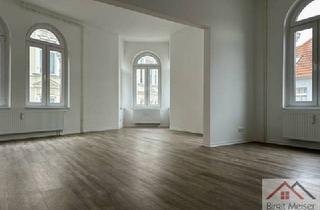 Wohnung mieten in 19053 Schwerin, Sanierter Altbau - wenige Schritt bis zum Schloßparkcenter, 2. OG