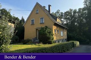 Haus kaufen in Fürthener Straße, 57577 Hamm, Großzügiges Ein-/Zweifamilienhaus mit kleinem Apartment und angrenzendem Waldgrundstück - nahe Hamm/Sieg!