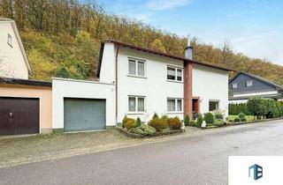Einfamilienhaus kaufen in Am Kapellenberg 31, 55430 Oberwesel, Freistehendes Einfamilienhaus - ruhige Lage mit Gartenparadies und viel Platz für die ganze Familie!