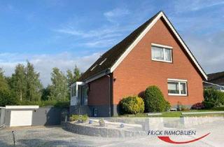 Einfamilienhaus kaufen in 23738 Lensahn, Modernisiertes Einfamilienhaus mit ELW in ruhiger Lage