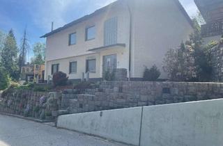 Einfamilienhaus kaufen in 94469 Deggendorf, Spätsommer-Special - Einfamilienhaus mit ELW und schöner Aussicht