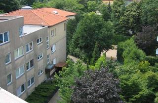 Wohnung mieten in Jadeweg 11 e, 13581 Spandau, Wohnen im Grünen 2 1/2 Zimmer Whg. in gepflegter ruhiger Grünanlage Nähe Spandauer Arcaden