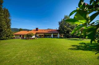 Villa kaufen in 83700 Rottach-Egern, Landhausvilla mit Indoorpool - Ortskern Rottach-Egern