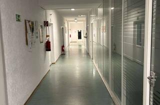 Immobilie mieten in Tränkeweg, 15517 Fürstenwalde, Praxisräume, Büroräume, Handwerk, Versichr u.s.w. im 1. OG einer Büroetage zu vermieten, 31m²-62m²