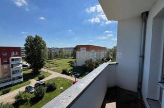 Wohnung mieten in Südring 90b, 06667 Weißenfels, renovierte 3-Raum-Wohnung, im 4. OG, mit Blk, Bad Wanne u. Fenster, Südring 90b