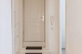 Wohnung kaufen in Enzianstraße, 12203 Lichterfelde, Charmante 1-Zimmer-Altbauwohnung – Stil, Eleganz und Komfort in ruhiger Lage!
