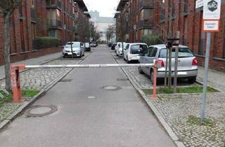 Garagen mieten in Malchower Weg 117/Drossener St, 13053 Alt-Hohenschönhausen, Offener Stellplatz im Freien neu zu vermieten