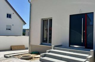 Haus mieten in Am Sandberg, 92277 Hohenburg, Modernes Reihenhaus in Hohenburg!*Designerbäder*SmartHome*