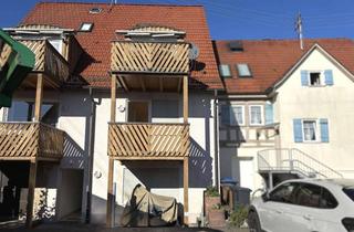 Wohnung kaufen in 71737 Kirchberg, Kapitalanlage oder selber einziehen: 1-Zimmer-Wohnung mit großem Balkon und separater Küche!