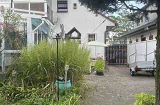 Doppelhaushälfte kaufen in 76185 Karlsruhe, Kleines Eigenheim mit Wintergarten - 436 qm Grundstück in Karlsruhe Grünwinkel