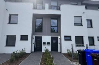 Haus mieten in Platanenweg, 50389 Wesseling, Einfamilienhaus mit Garten und Dachterrasse