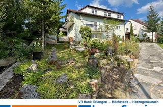 Haus kaufen in Birkenweg, 91315 Höchstadt, Schickes Zweifamilienhaus mit Einliegerwohnung und tollem Fernblick