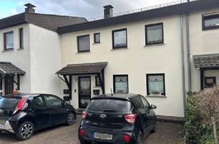 Haus kaufen in Tulpenweg 12, 66346 Püttlingen, Dreifamilienhaus mit Garten und Fernblick in schöner Sackgasse in Püttlingen - Köllerbach