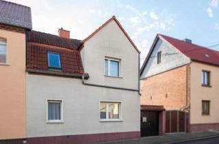 Haus kaufen in Bornweg, 06766 Bitterfeld-Wolfen, Zuhause gestalten in Bobbau: DHH mit Renovierungsbedarf inkl. Werkstatt und Waschhaus
