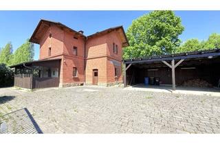 Haus kaufen in 84307 Eggenfelden, ... AIGNER - historisches, saniertes Bahnwärterhaus mit Carport für Individualisten mit Charme ...