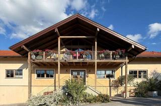 Immobilie kaufen in 83417 Kirchanschöring, Großzügiges Anwesen in idyllischer Lage - Wohnen und Arbeiten im Einklang