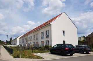 Garagen mieten in Junkersweg 2-12, 04435 Schkeuditz, Außenstellplatz Schkeuditz zu vermieten - Junkersweg 2-12