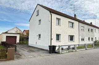 Haus kaufen in 94447 Plattling, Stadt Plattling: 2 bezugsfreie Reihenhäuser nebeneinander mit ca. 880 m2 Grund - zentrale Wohnlage!