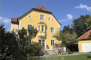 Villa kaufen in 85445 Oberding, Außergewöhnliches Anwesen, historische Villa, mit Traumgarten und zwei Einliegerwohnungen