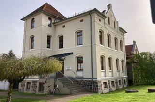 Büro zu mieten in 17139 Malchin, Hochparterre: Helle Büro- oder Praxisflächen - Stellplätze vorhanden....